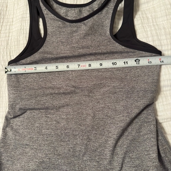 Lululemon Inspiration Tank - Size 6 - Picture 11 of 12